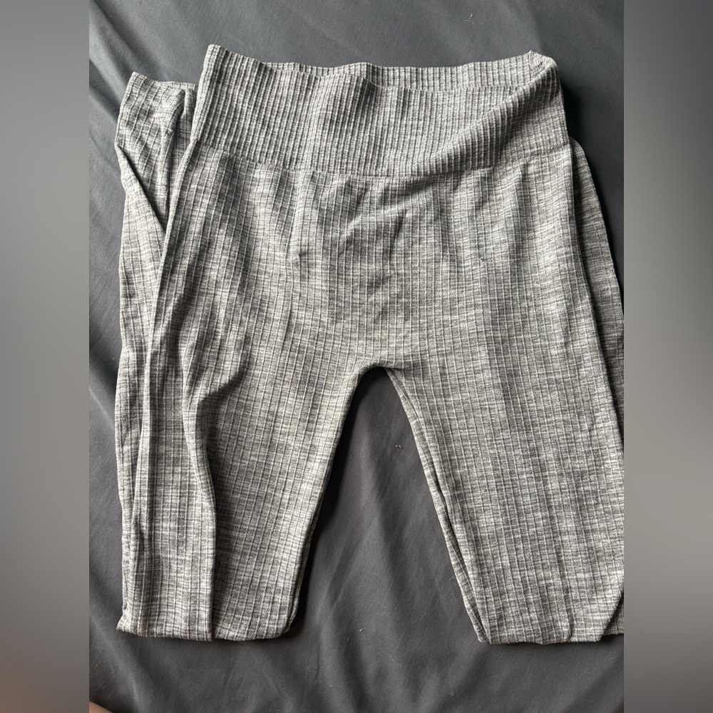 Bozzolo Heather Gray Ribbed Leggings
